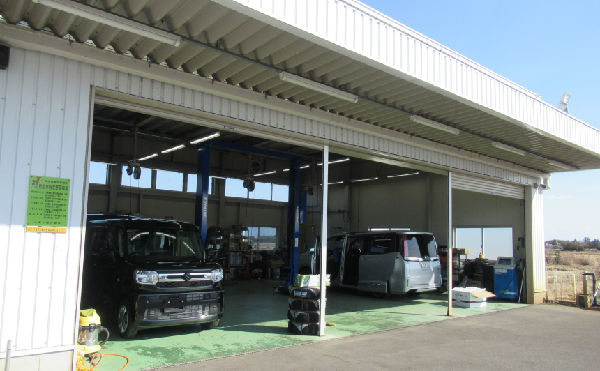 メンテナンスを行う様子